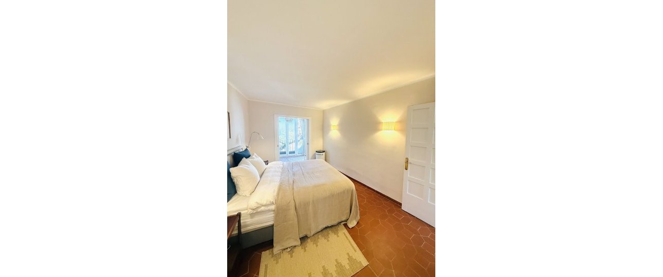 Resale - Villa - Marbella - Altos de los Monteros