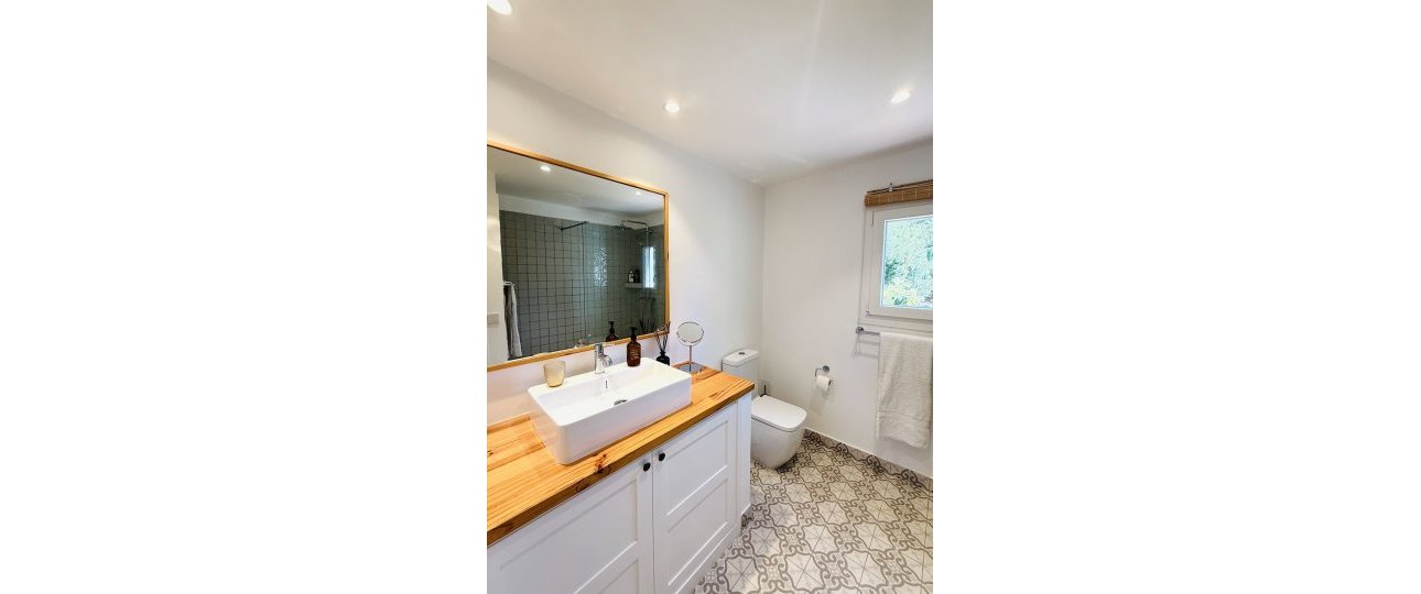 Resale - Villa - Marbella - Altos de los Monteros