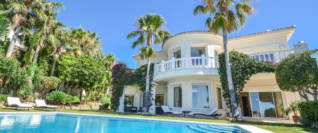 Resale - Villa - Marbella - Altos de los Monteros