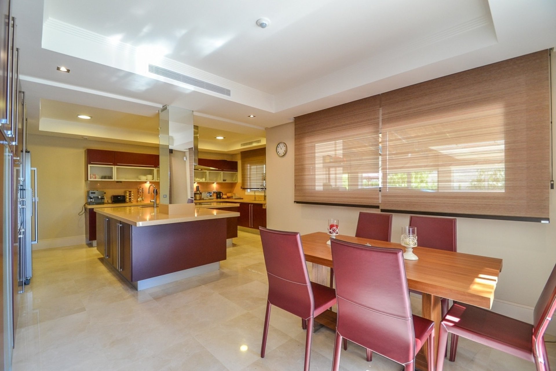 Resale - Villa - Marbella - Altos de los Monteros