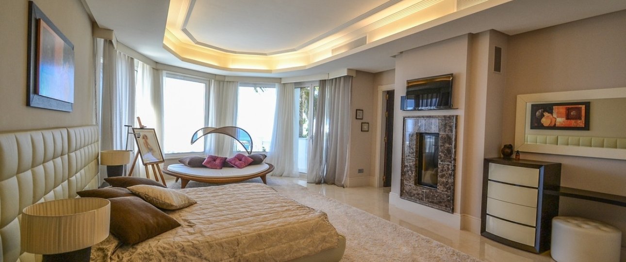 Resale - Villa - Marbella - Altos de los Monteros