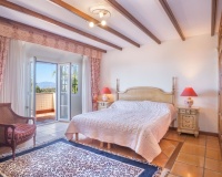 Resale - Villa - Marbella - Altos de los Monteros