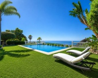 Resale - Villa - Marbella - Altos de los Monteros