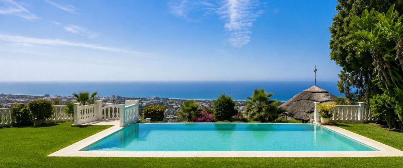 Resale - Villa - Marbella - Altos de los Monteros