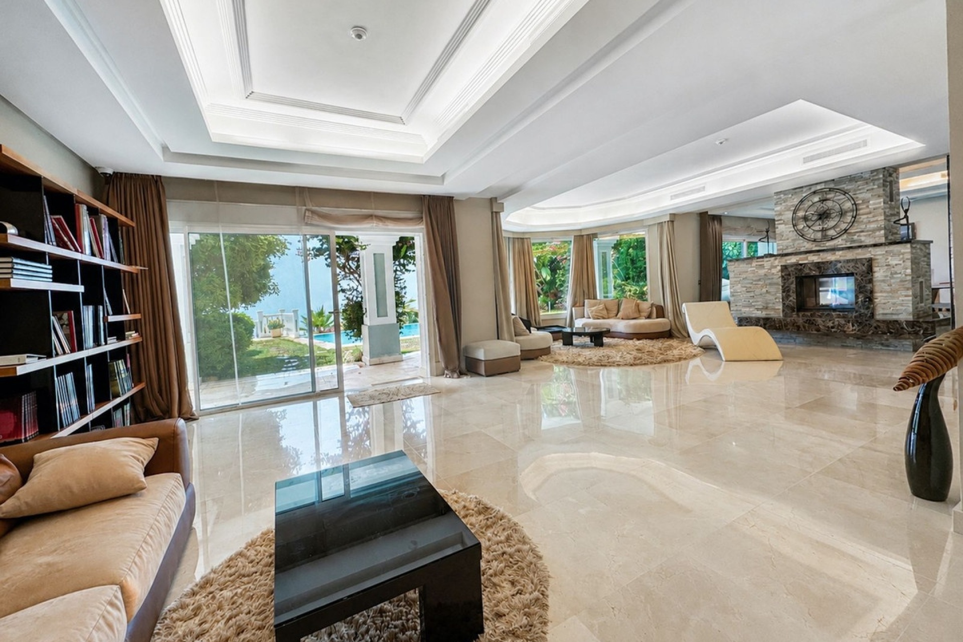 Resale - Villa - Marbella - Altos de los Monteros