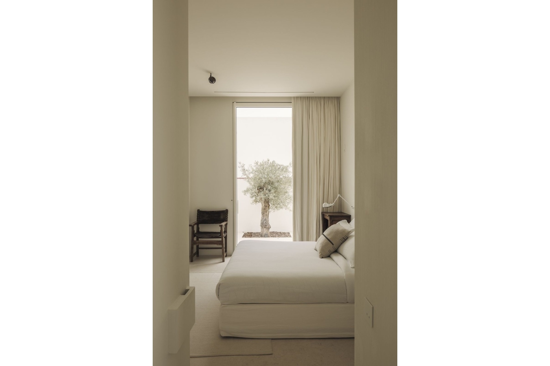 Resale - Villa - Marbella - Altos de los Monteros
