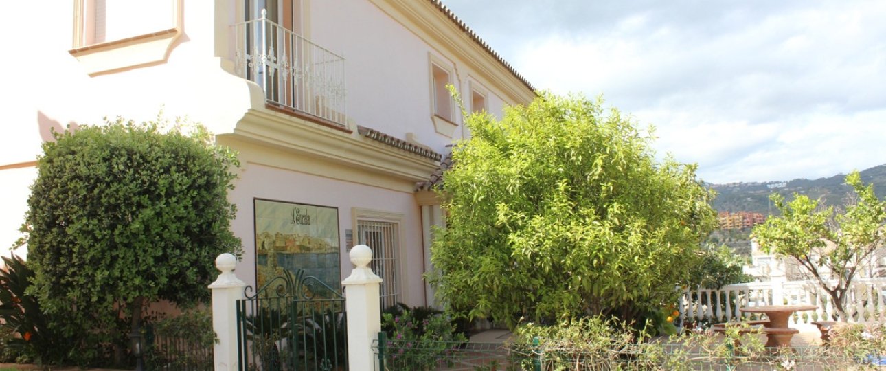 Resale - Villa - Marbella - Artola