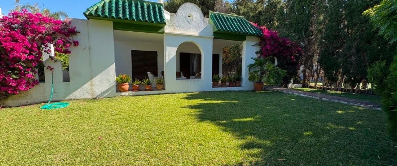 Resale - Villa - Marbella - Artola