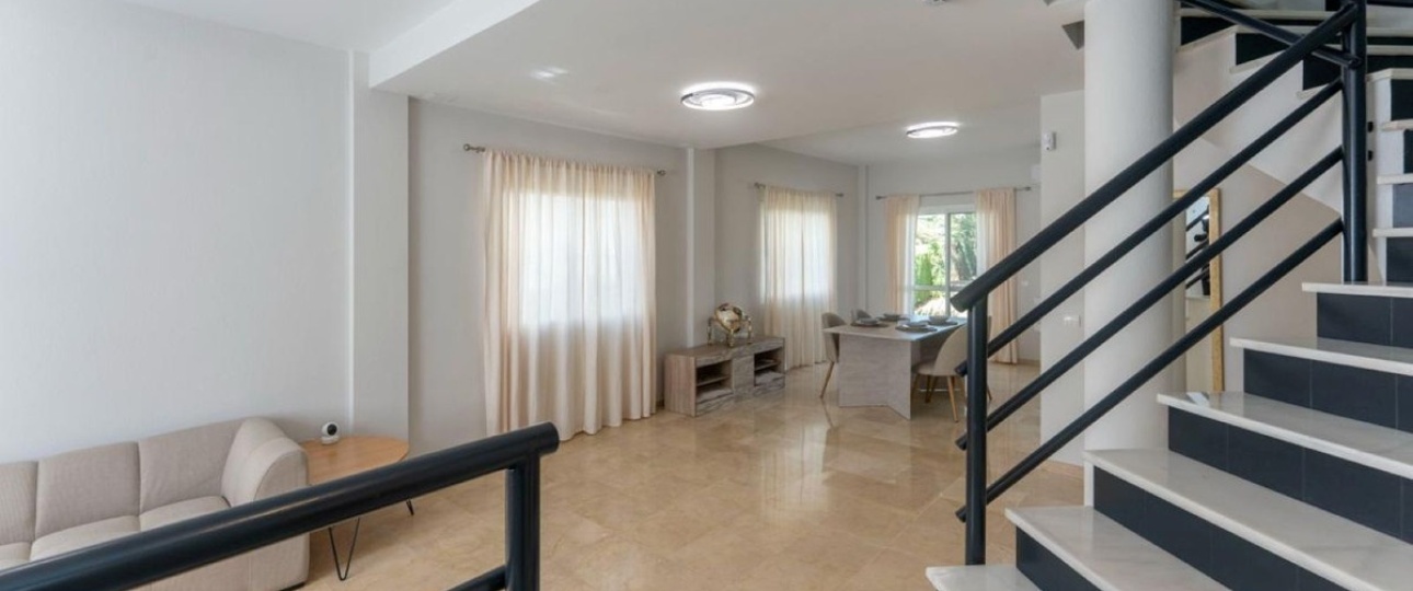 Resale - Villa - Marbella - Artola