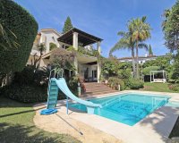 Resale - Villa - Marbella - Bahía de Marbella