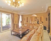 Resale - Villa - Marbella - Bahía de Marbella
