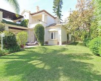 Resale - Villa - Marbella - Bahía de Marbella
