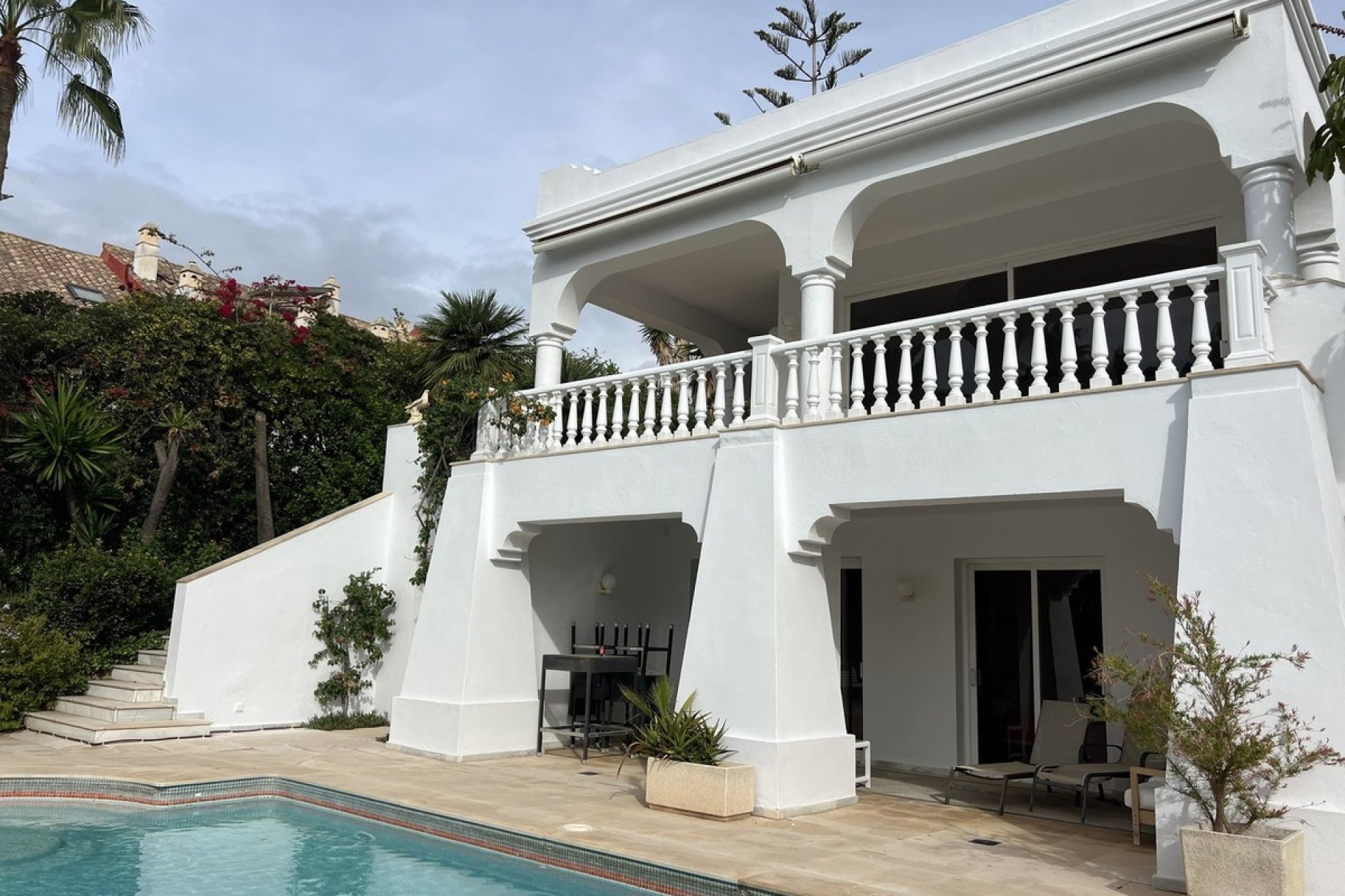 Resale - Villa - Marbella - Bahía de Marbella