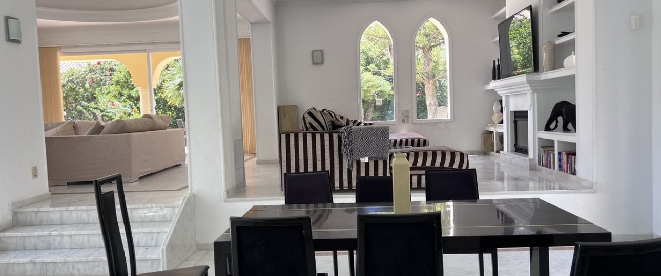 Resale - Villa - Marbella - Bahía de Marbella
