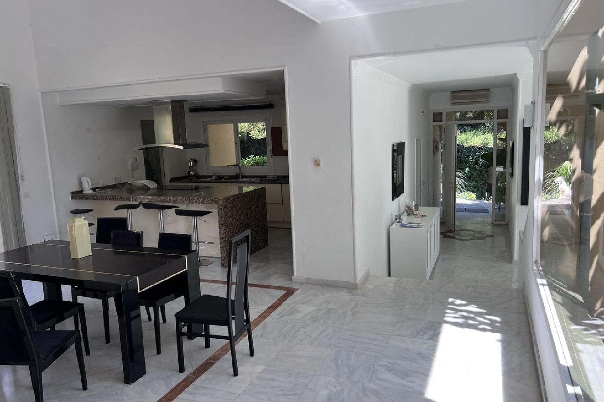 Resale - Villa - Marbella - Bahía de Marbella