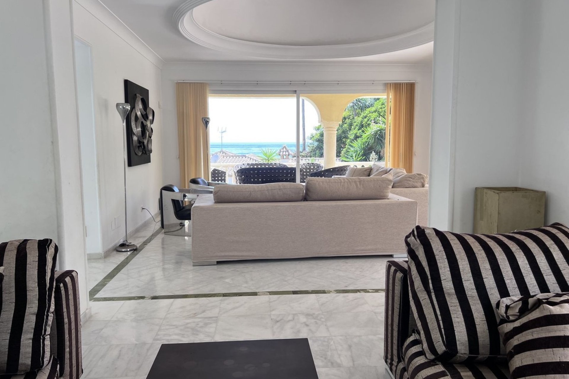 Resale - Villa - Marbella - Bahía de Marbella