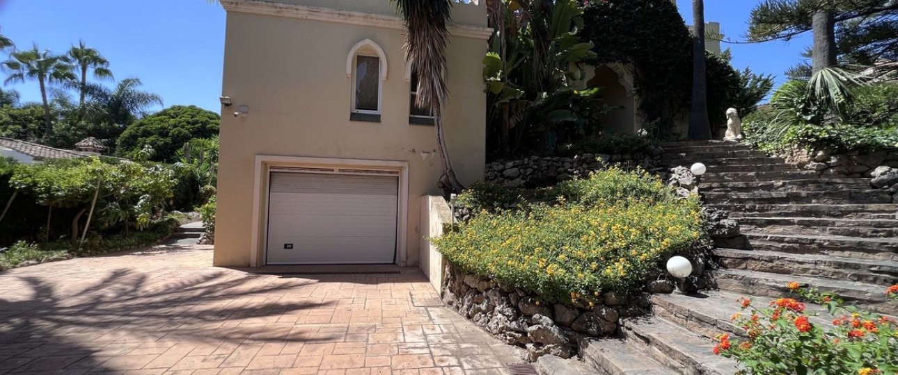 Resale - Villa - Marbella - Bahía de Marbella