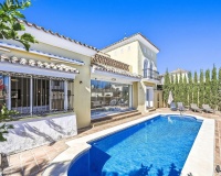 Resale - Villa - Marbella - Bahía de Marbella