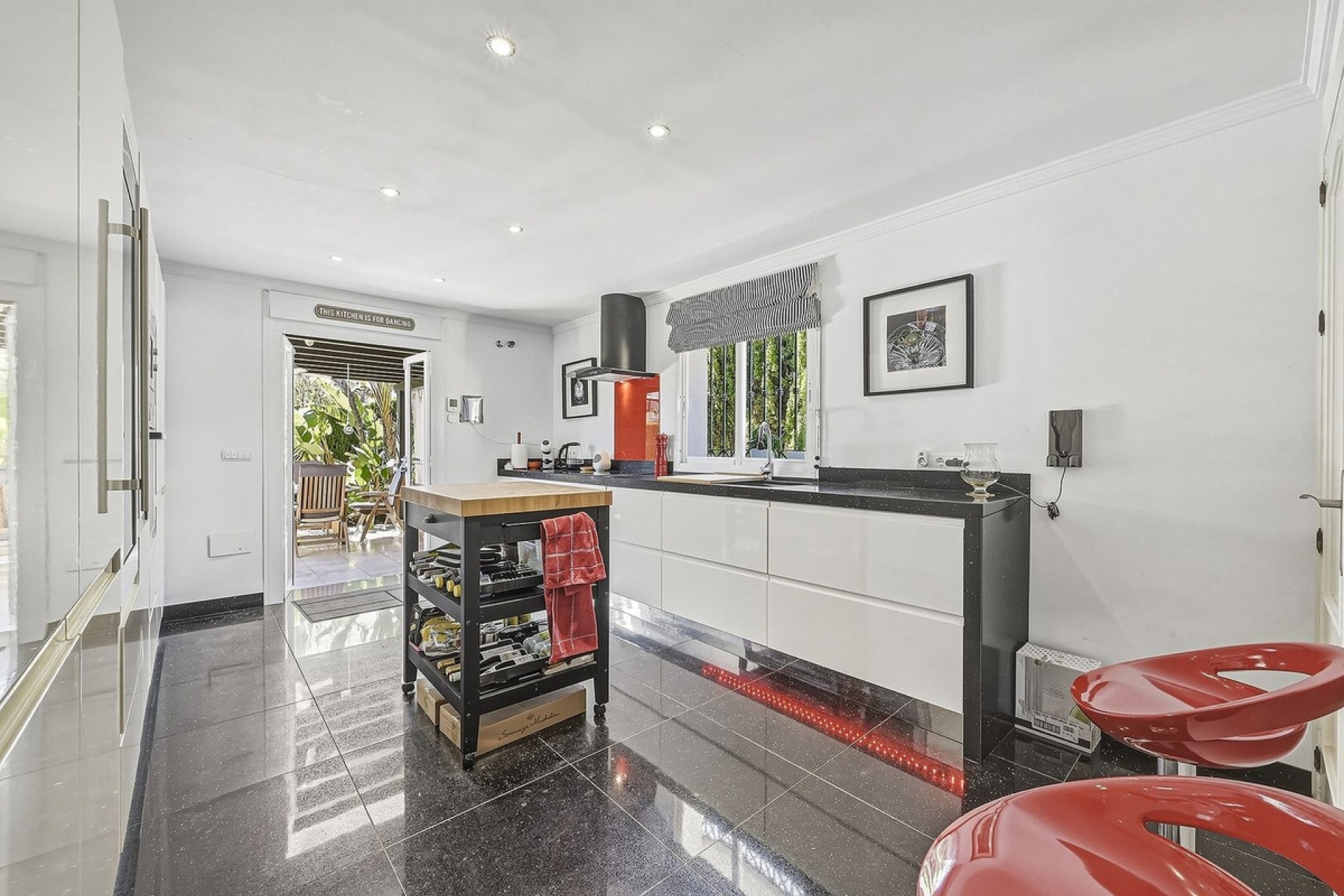 Resale - Villa - Marbella - Bahía de Marbella