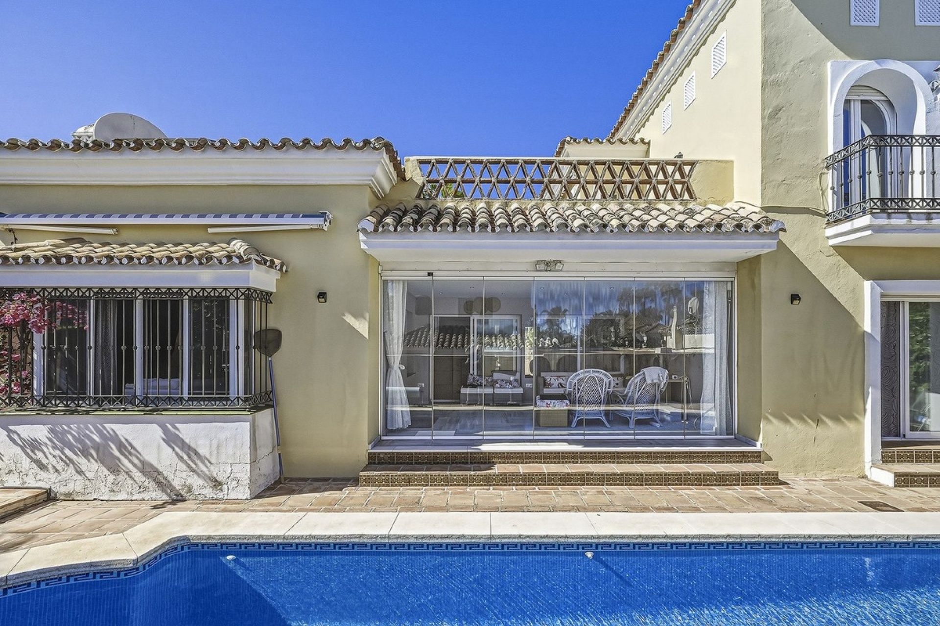 Resale - Villa - Marbella - Bahía de Marbella