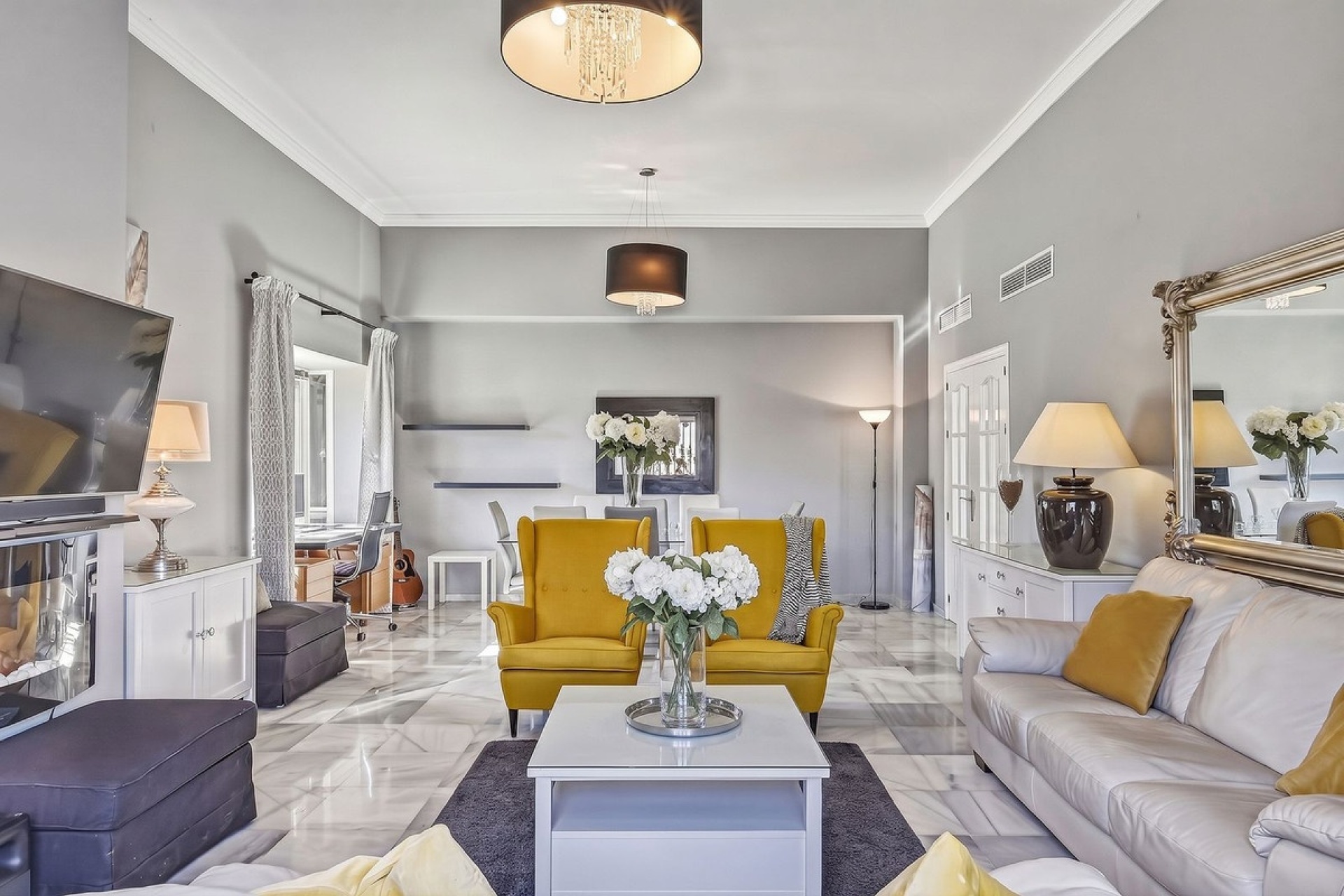 Resale - Villa - Marbella - Bahía de Marbella