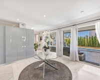 Resale - Villa - Marbella - Bahía de Marbella