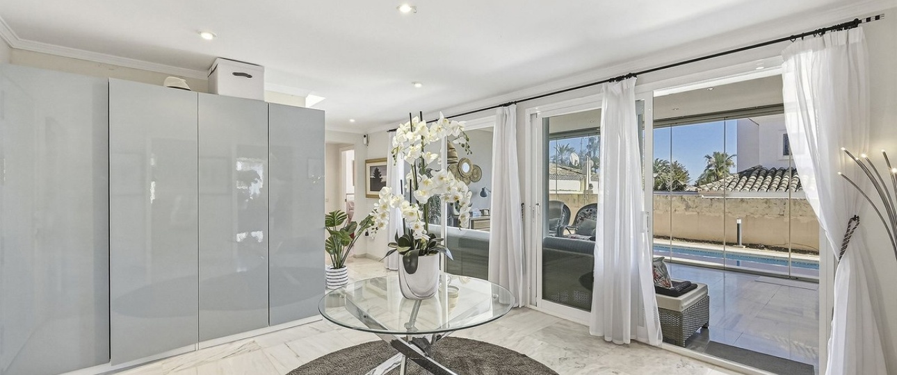 Resale - Villa - Marbella - Bahía de Marbella