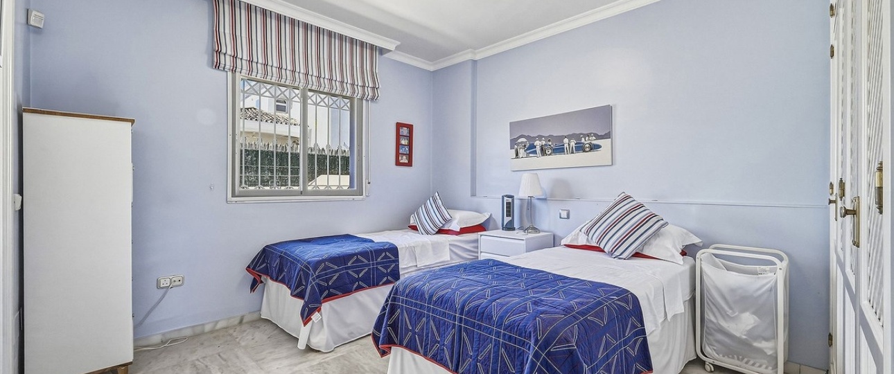 Resale - Villa - Marbella - Bahía de Marbella