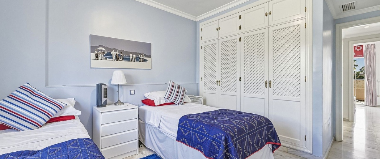 Resale - Villa - Marbella - Bahía de Marbella