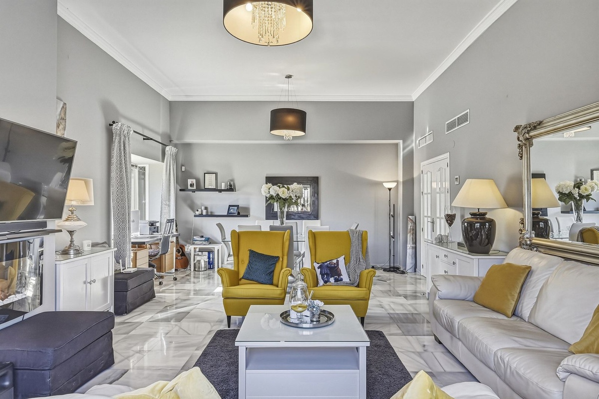 Resale - Villa - Marbella - Bahía de Marbella
