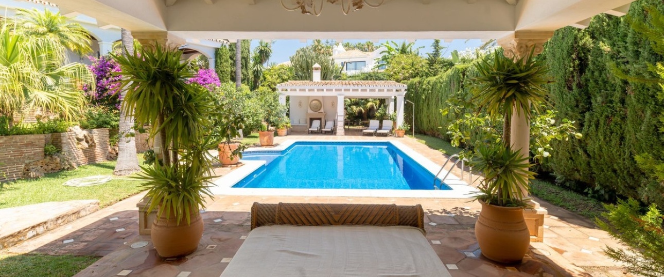 Resale - Villa - Marbella - Bahía de Marbella