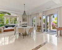 Resale - Villa - Marbella - Bahía de Marbella