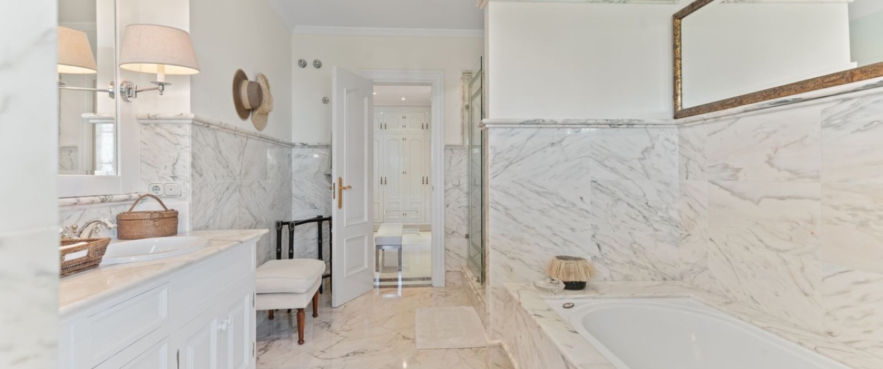 Resale - Villa - Marbella - Bahía de Marbella