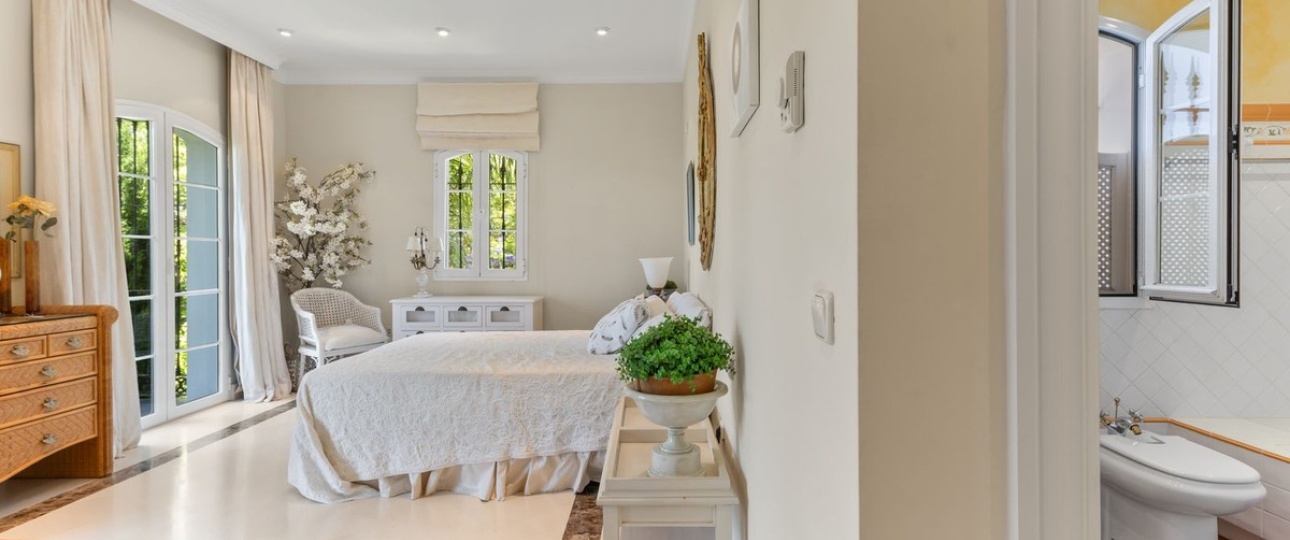 Resale - Villa - Marbella - Bahía de Marbella