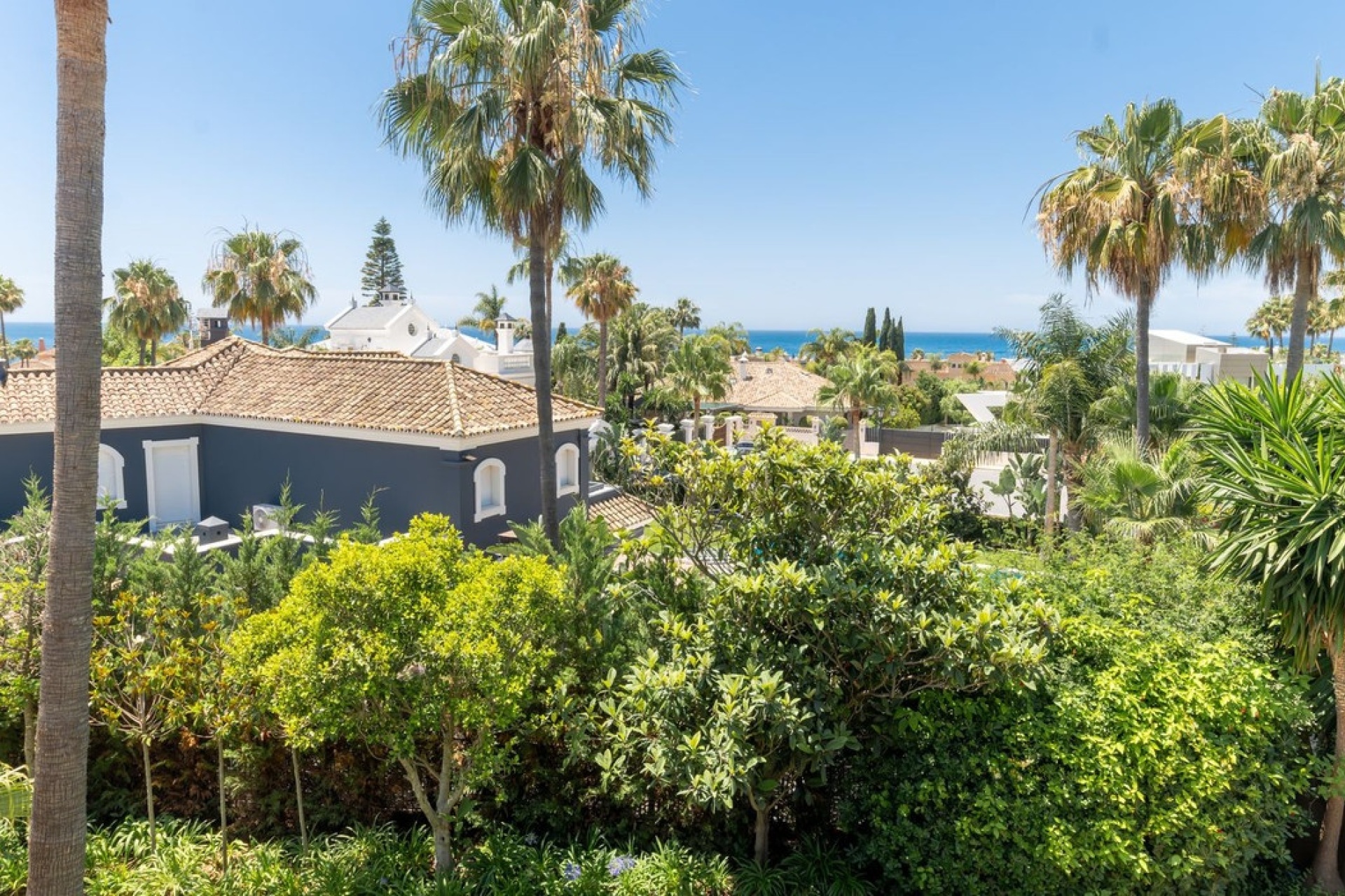Resale - Villa - Marbella - Bahía de Marbella