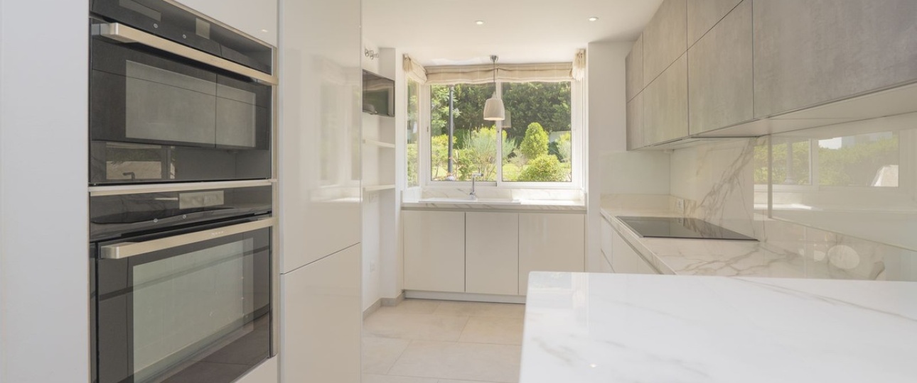 Resale - Villa - Marbella - Bahía de Marbella