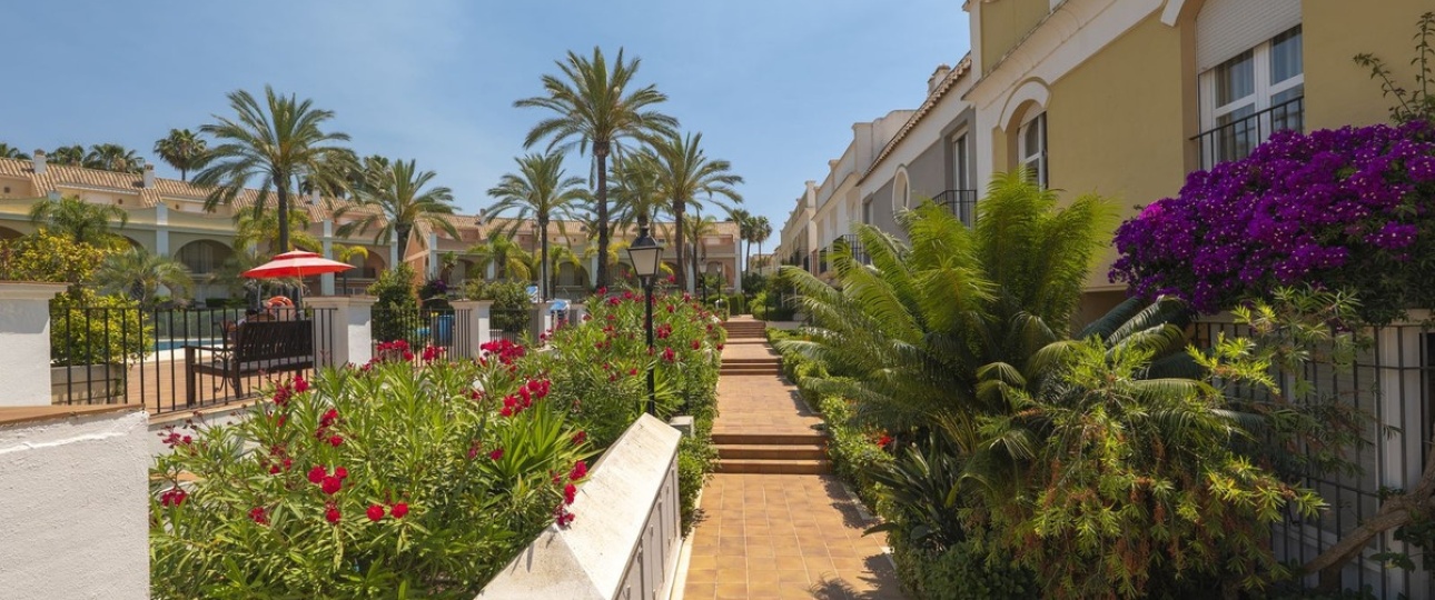 Resale - Villa - Marbella - Bahía de Marbella