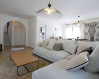 Resale - Villa - Marbella - Cabopino