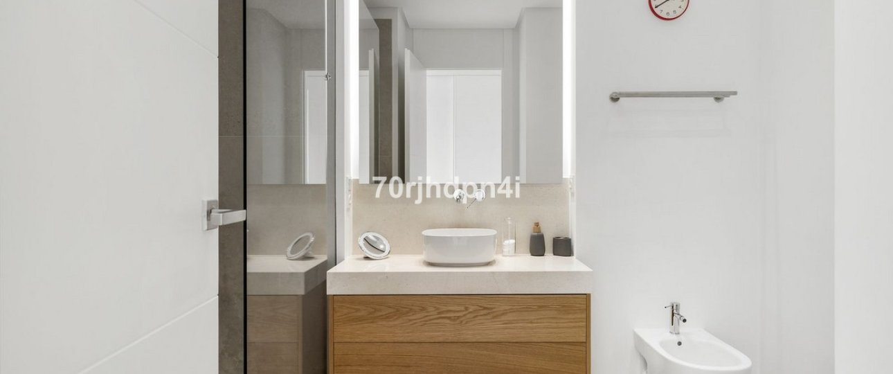 Resale - Villa - Marbella - Cabopino