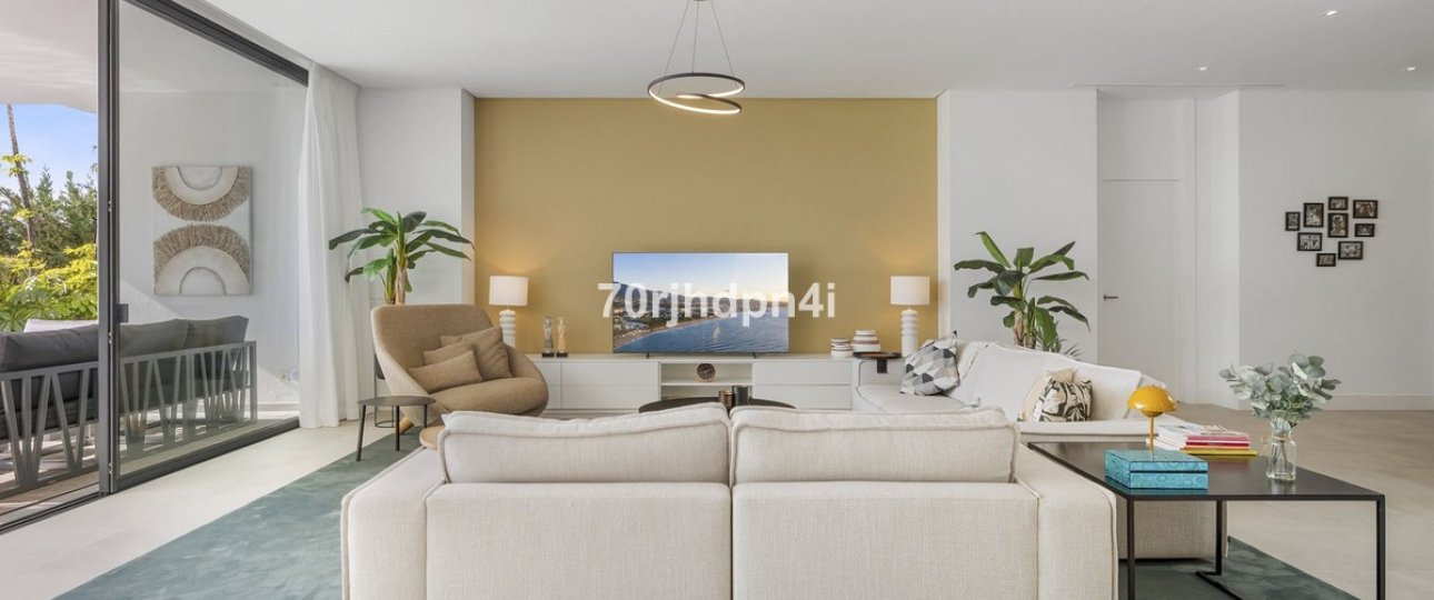 Resale - Villa - Marbella - Cabopino