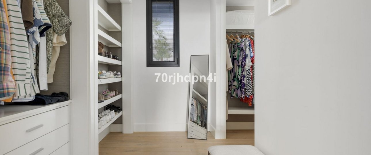 Resale - Villa - Marbella - Cabopino