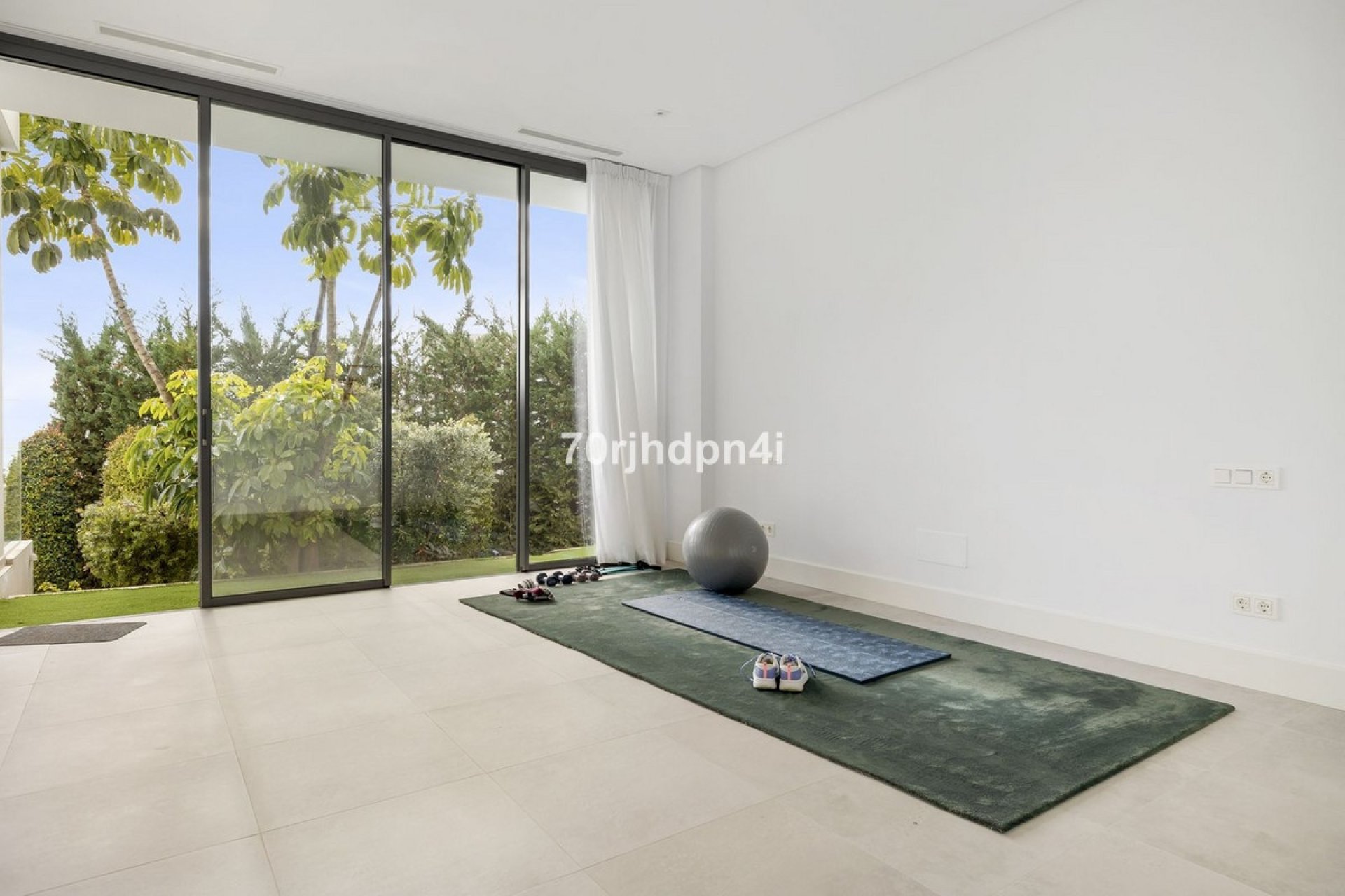 Resale - Villa - Marbella - Cabopino