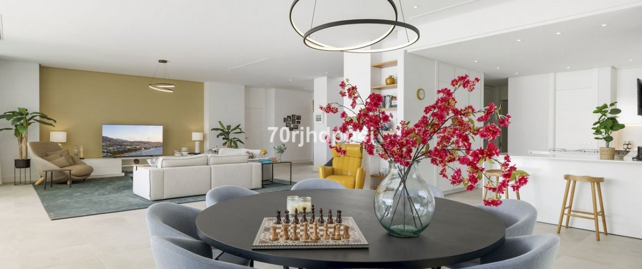 Resale - Villa - Marbella - Cabopino