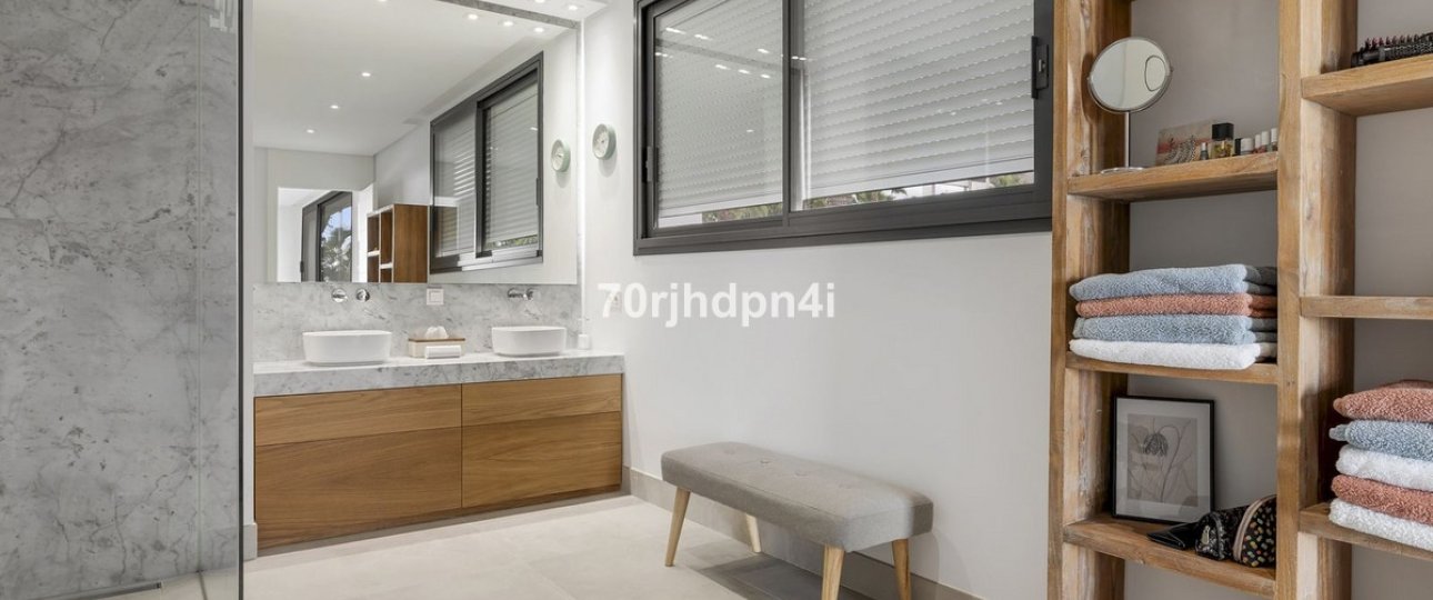 Resale - Villa - Marbella - Cabopino