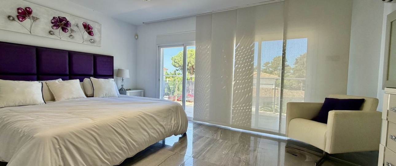 Resale - Villa - Marbella - Cabopino