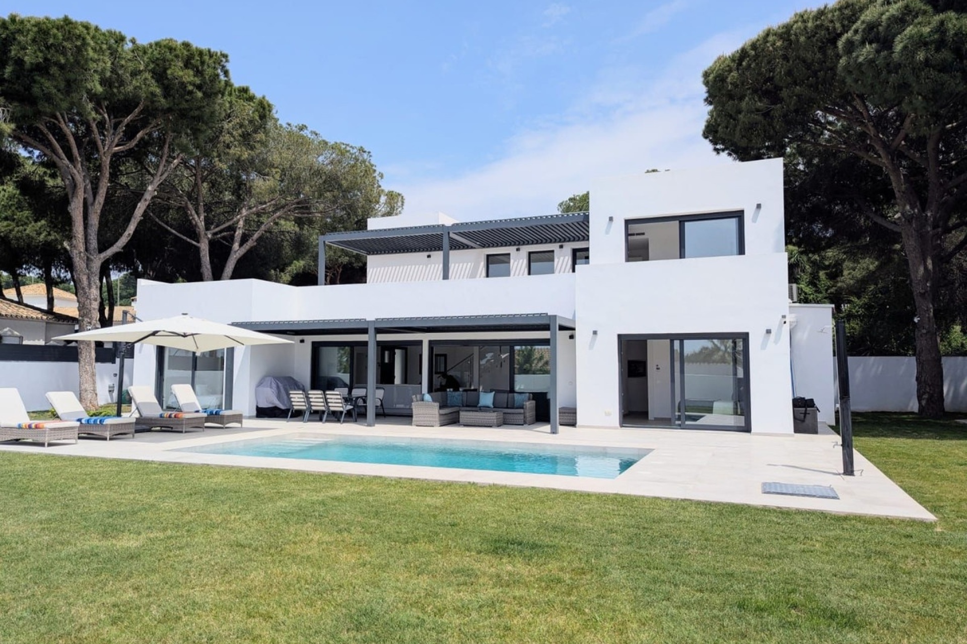Resale - Villa - Marbella - Cabopino