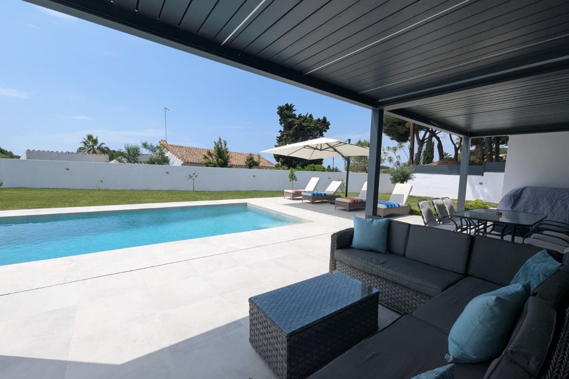 Resale - Villa - Marbella - Cabopino