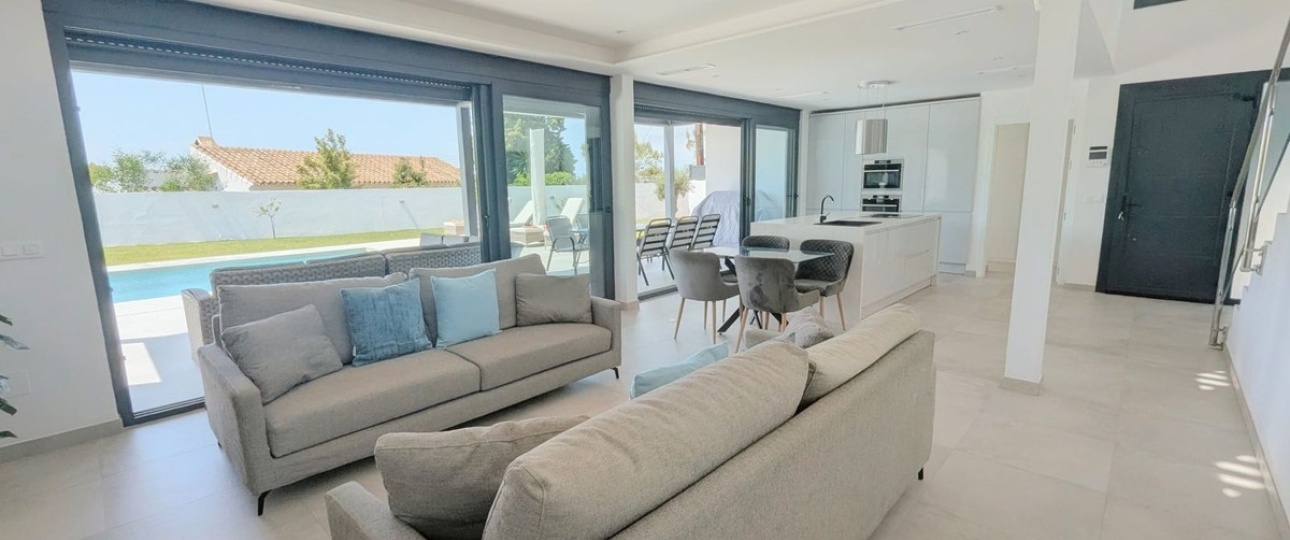 Resale - Villa - Marbella - Cabopino