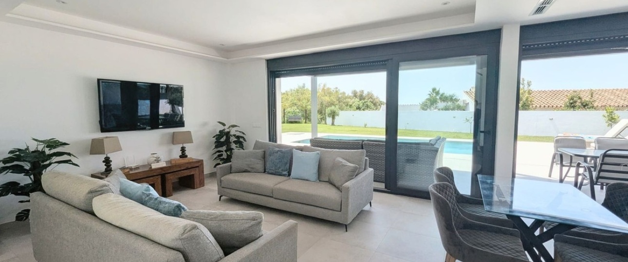 Resale - Villa - Marbella - Cabopino