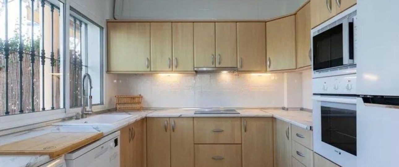 Resale - Villa - Marbella - Cabopino